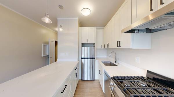 1260 Broadway Street photo 3