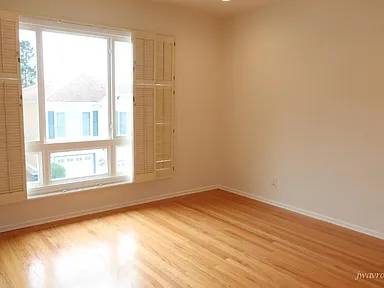 4BR/3BA Single Family House on Lake Forest Ct · San Francisco photo 3