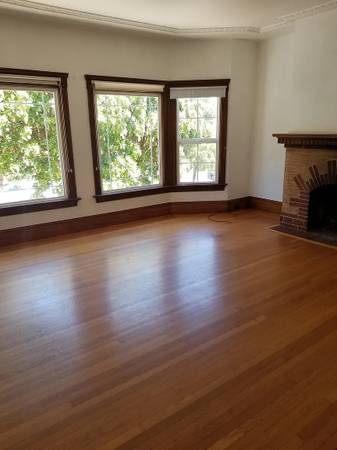 2BR/1BA Apartment on Sacramento St · San Francisco photo 3