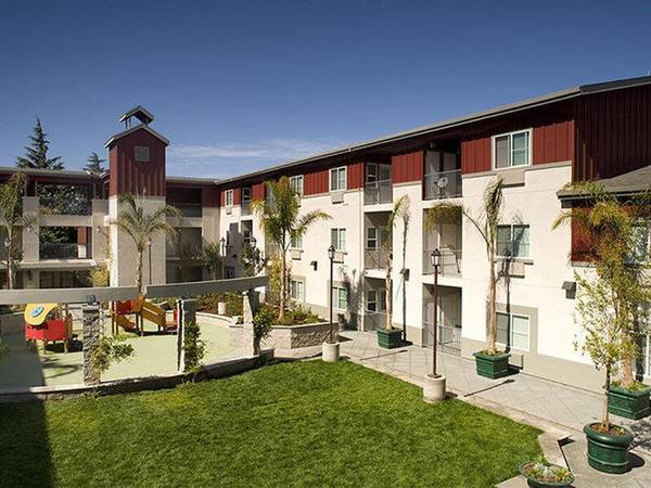 Almaden photo 2