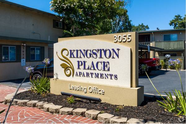 Kingston Place Apartments photo 2