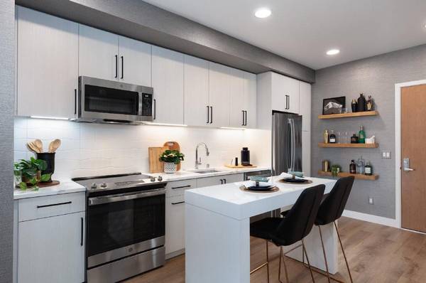 Apartments on Constitution Drive · Menlo Park photo 4