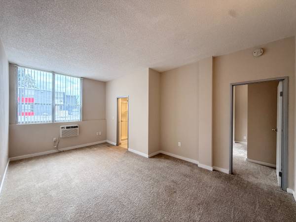 Apartments on Carlos Bee · Hayward photo 5