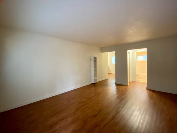 1BR/1BA Apartment on Coombs Street · Napa photo 5
