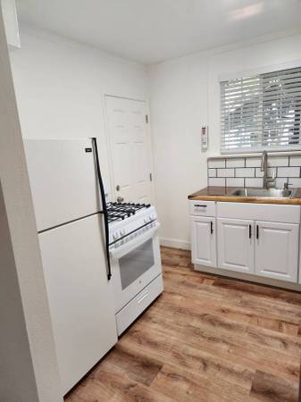 1BR/1BA Other on N. Fitch Mountain · Healdsburg photo 2