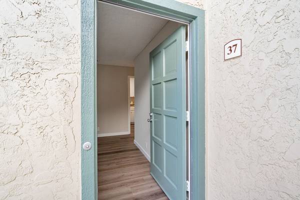 Townhouses on South Bascom Avenue · Campbell photo 2