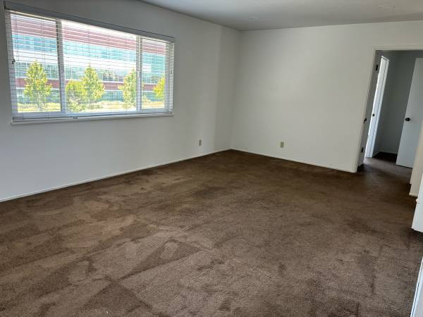 2BR/1BA Apartment · Richmond photo 3