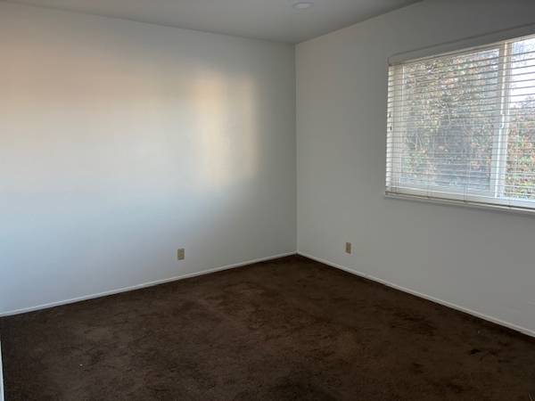 2BR/1BA Apartment · Richmond photo 4