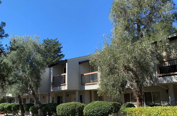 2BR/1BA Single Family House on Sonoma Highway · Santa Rosa photo 5