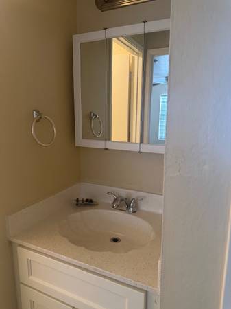 1BR/1BA Apartment · Concord photo 5