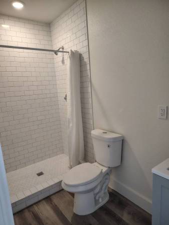 0BR/1BA Apartment · Oakland photo 4