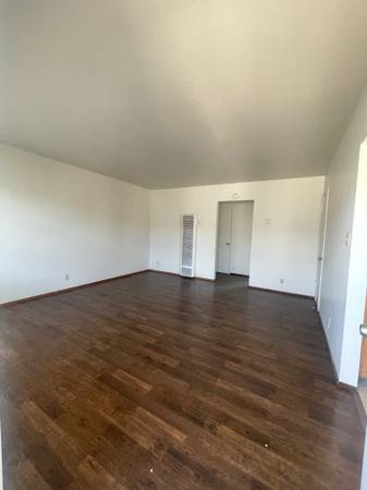 1BR/1BA Apartment · Oakland photo 2