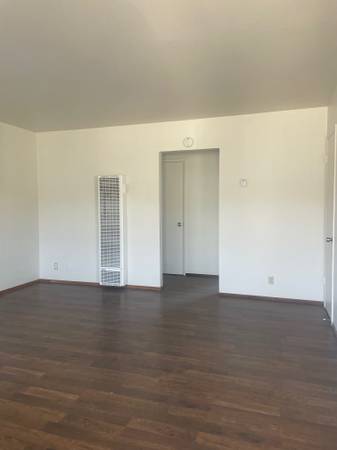1BR/1BA Apartment · Oakland photo 3