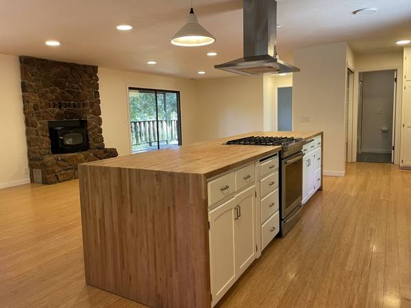 Houses · Camp Meeker photo 5