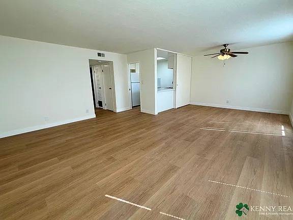 2BR/1BA Apartment on Chestnut St · San Carlos