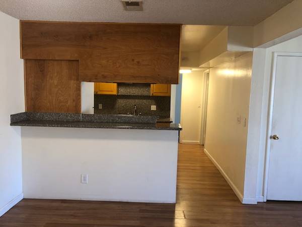 2BR/1BA Apartment · Concord photo 2