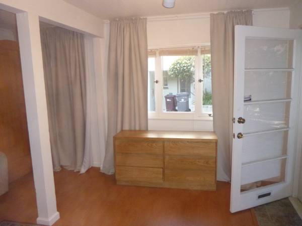 1BR/1BA In Law Adu · Oakland photo 5