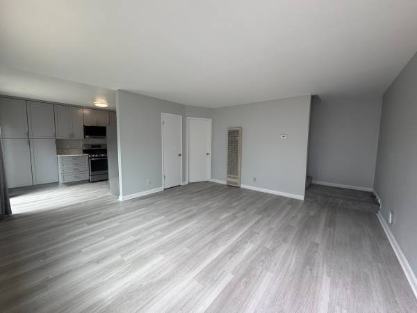 2BR/2BA Townhouse on Oak Street · Alameda photo 5