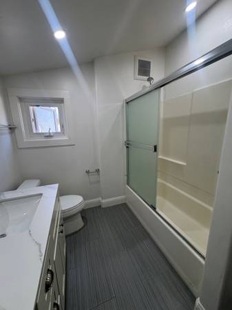 4BR/2BA Duplex · Napa photo 5