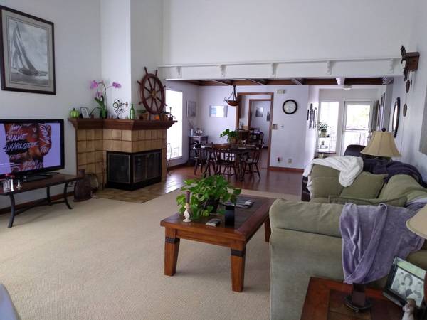 2BR/2BA Condo · Windsor photo 2