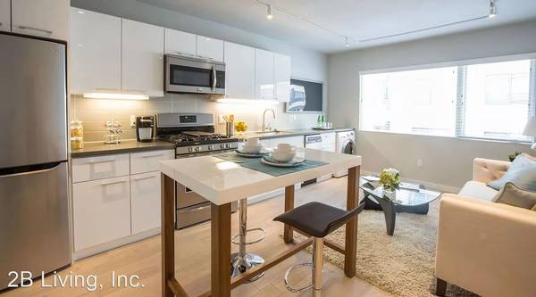 1BR/1BA Apartment · Oakland photo 3