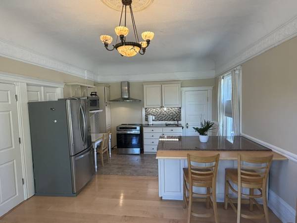 1BR/1BA Single Family House · Petaluma photo 4