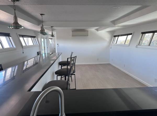2BR/1BA Apartment · Pinole photo 5