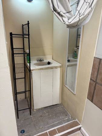 1BR/1BA Apartment · Vallejo photo 4