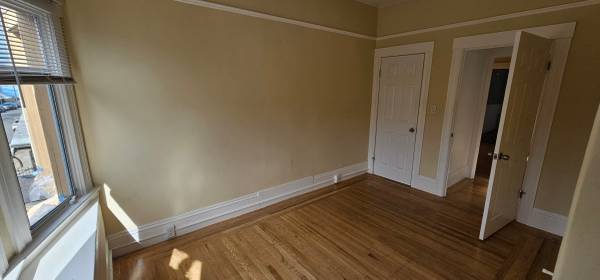 1BR/1BA Single Family House · Oakland photo 4