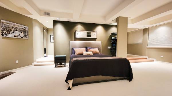Massive, Modern, Perfect Pac Hts Location / View + Bedroom in the Sky! photo 4