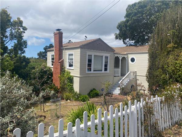 2BR/1BA Single Family House on Carquinez Avenue · Richmond
