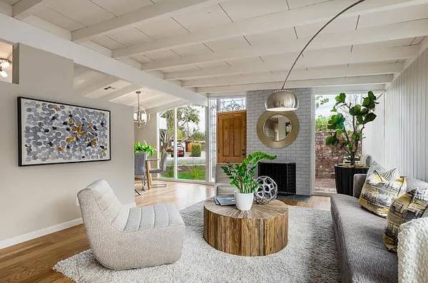 5BR/2BA Single Family House · Mountain View