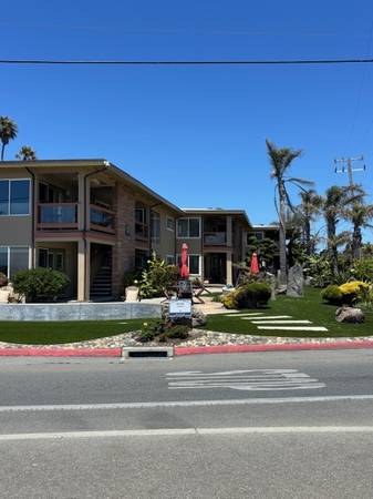 2BR/1BA Apartment on E Cliff Dr · Santa Cruz