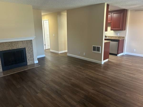 Apartments on Rollingdell Drive · Cupertino photo 5