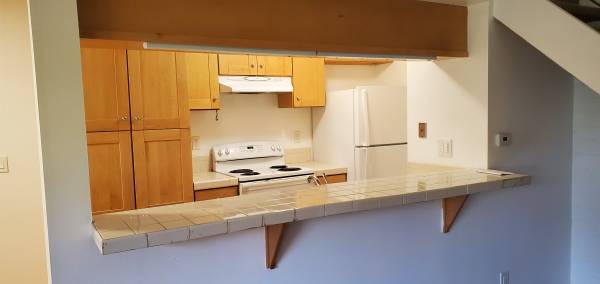 2BR/1BA Townhouse · San Rafael photo 5