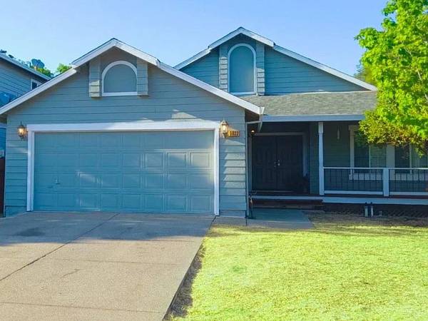 3BR/2BA Single Family House on Wagon Wheel Way · Antioch photo 2