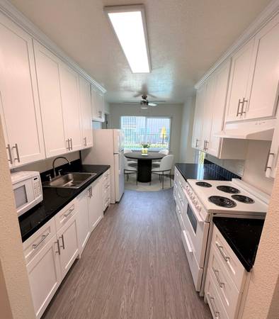 Apartments on Central Ave. · Fremont photo 4
