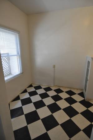 0BR/1BA Apartment · Berkeley photo 4