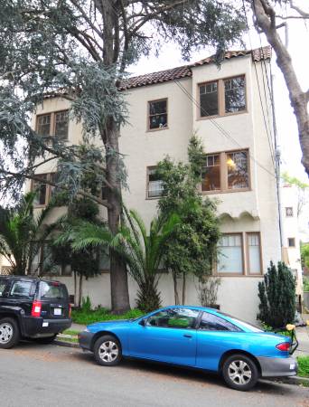 0BR/1BA Apartment · Berkeley photo 2