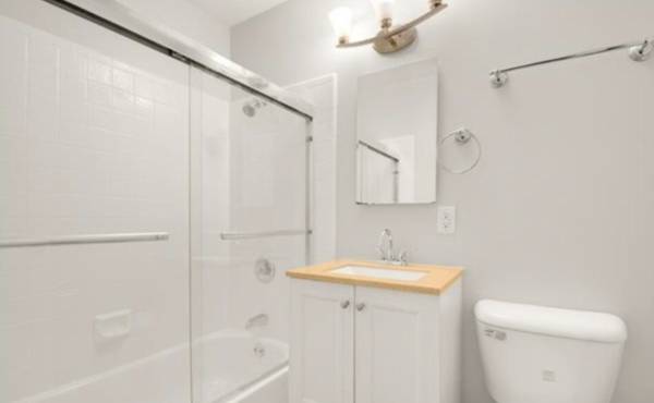 2BR/1BA Townhouse · Santa Clara photo 4