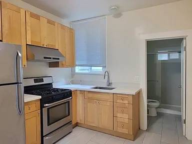 1BR/1BA Single Family House on Bartlett St · San Francisco