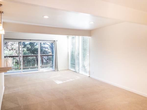 2BR/1BA Apartment on Rodeo Ave · Sausalito photo 3