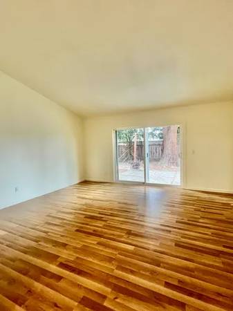 3BR/2BA Single Family House on Hooker Oak Ct · Santa Rosa photo 5