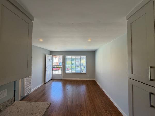 1BR/1BA Apartment on Mcaker Court · San Mateo photo 5