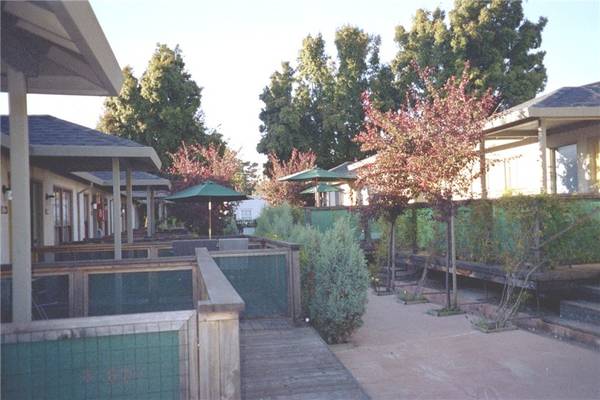 0BR/1BA Townhouse · Berkeley