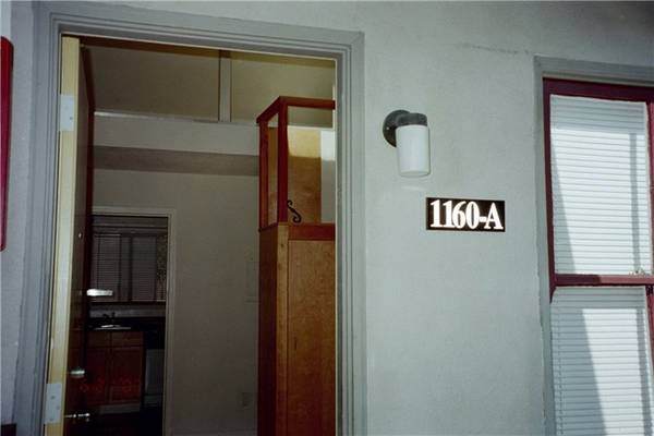 0BR/1BA Townhouse · Berkeley photo 5