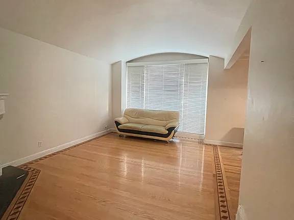 2BR/1BA Single Family House on Hollister Ave · San Francisco photo 4