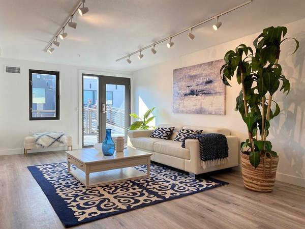 Apartments on Market Street · Oakland photo 3