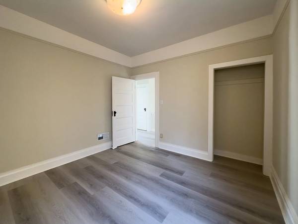 Apartments on Kissling St · San Francisco photo 5