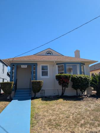 3BR/2BA Single Family House · Oakland